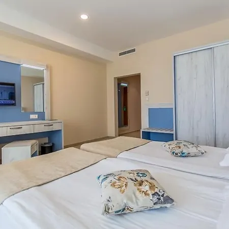 Evrika Club 4*