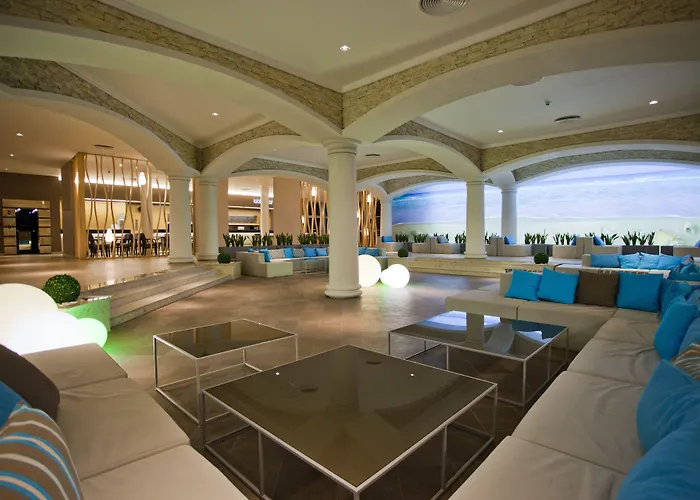 度假村 Dit依维卡海滩俱乐部酒店 - 全包 4*