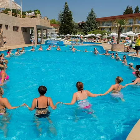Evrika Club Semesteranläggning (resort)