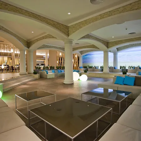 Semesteranläggning (resort) Evrika Club 4*