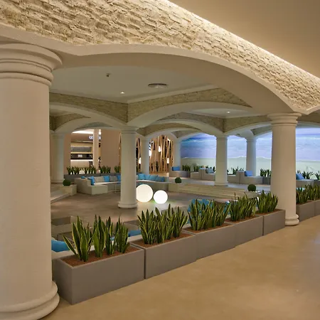 Evrika Club Semesteranläggning (resort) 4*