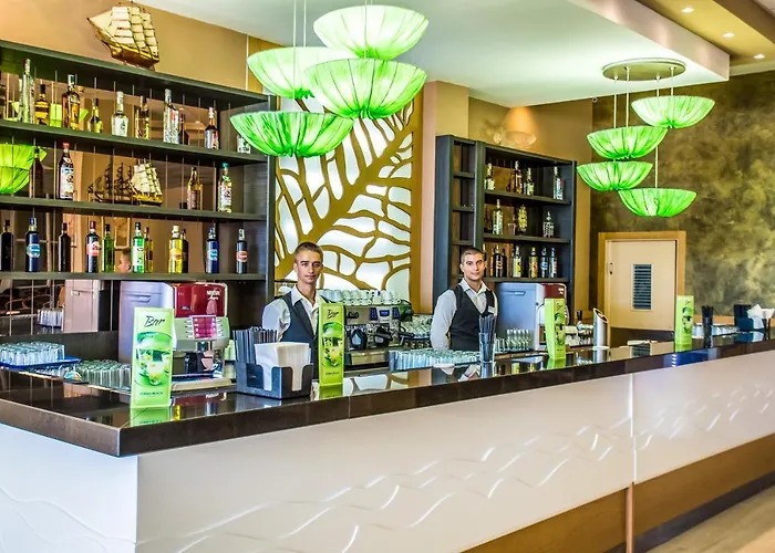 Evrika Club Курортный комплекс 4*