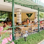 Evrika Club Semesteranläggning (resort) 4*