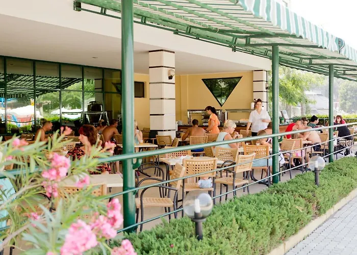 Evrika Club Semesteranläggning (resort) 4*